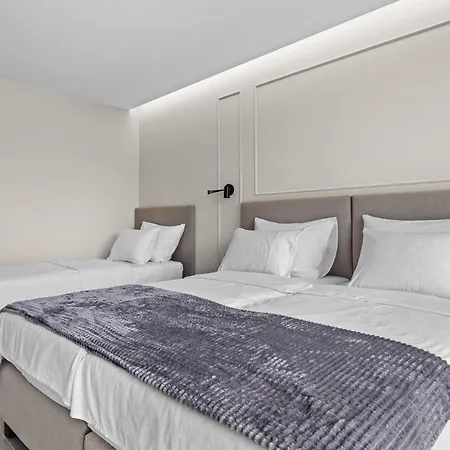 Pollentia 201 Adriana (adults Only) Apartment